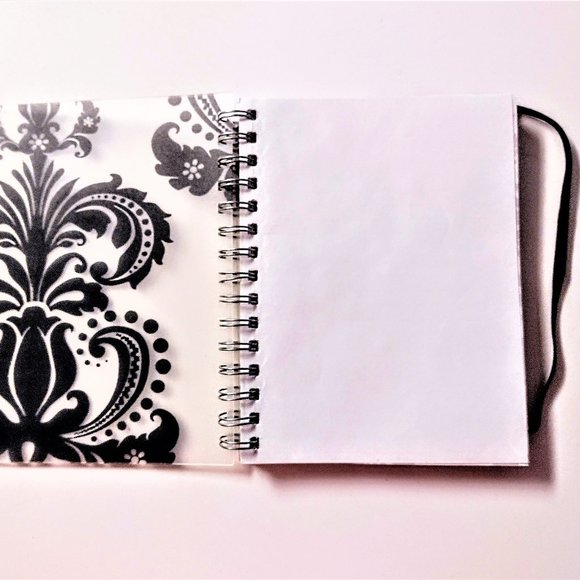 Writing Journal ~ Fleur de Lis Flocked Design on Plastic Cover ~ Elastic Closure - Picture 4 of 10